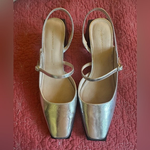 Intentionally Blank silver square-heel square-toe slingback - Picture 2 of 7